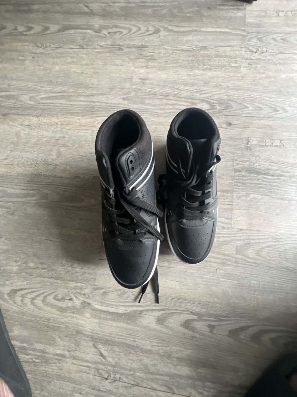 Black High Top Sneakers with Roller Wheels Size 37